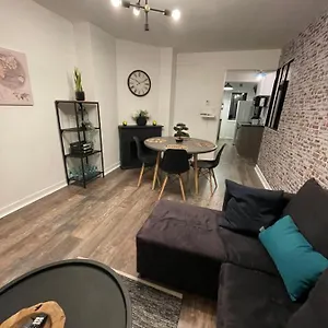 https://escale-la-la-maison-des-pyrnes-t3-60-m2.midi-pyreneeshotels.com